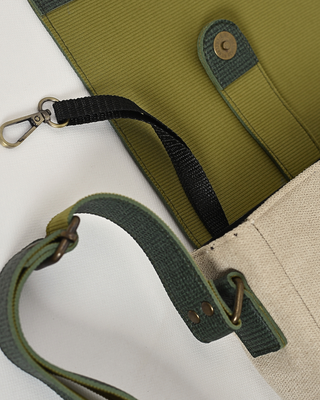 Green & Beige  Messenger Bag | Crossbody Bag