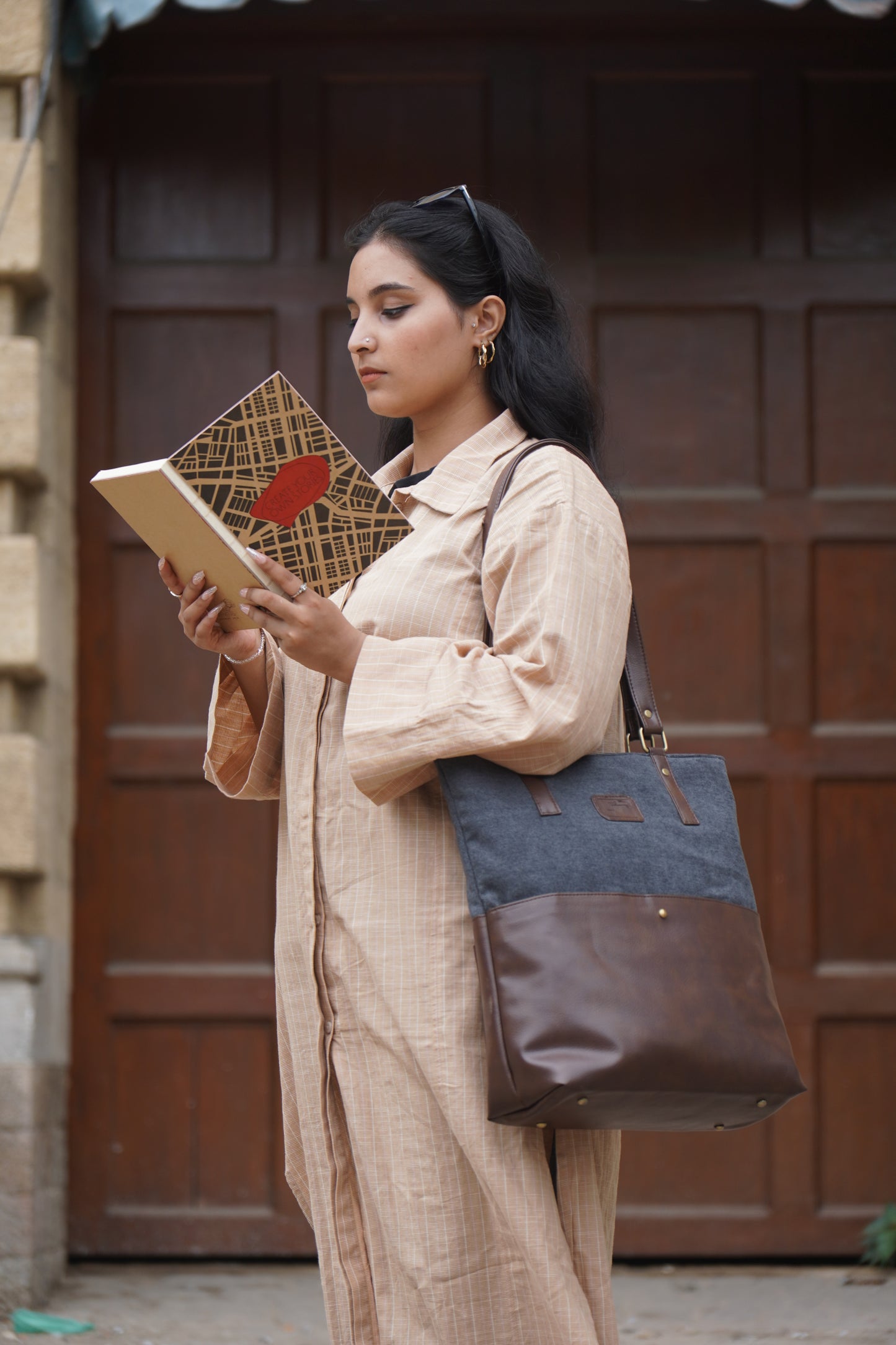 Tote-ally Cherm - Brown and Grey