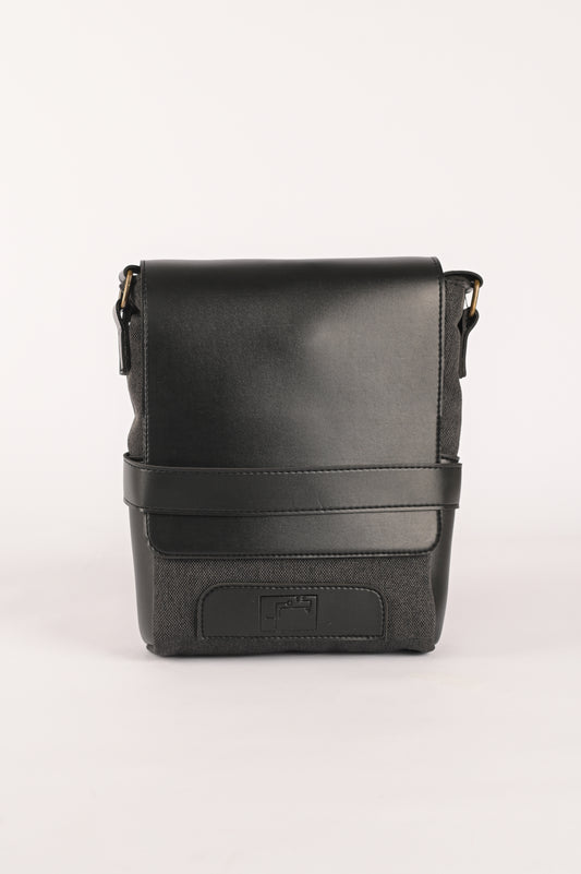 Cherm Messenger - Black and Charcoal Grey