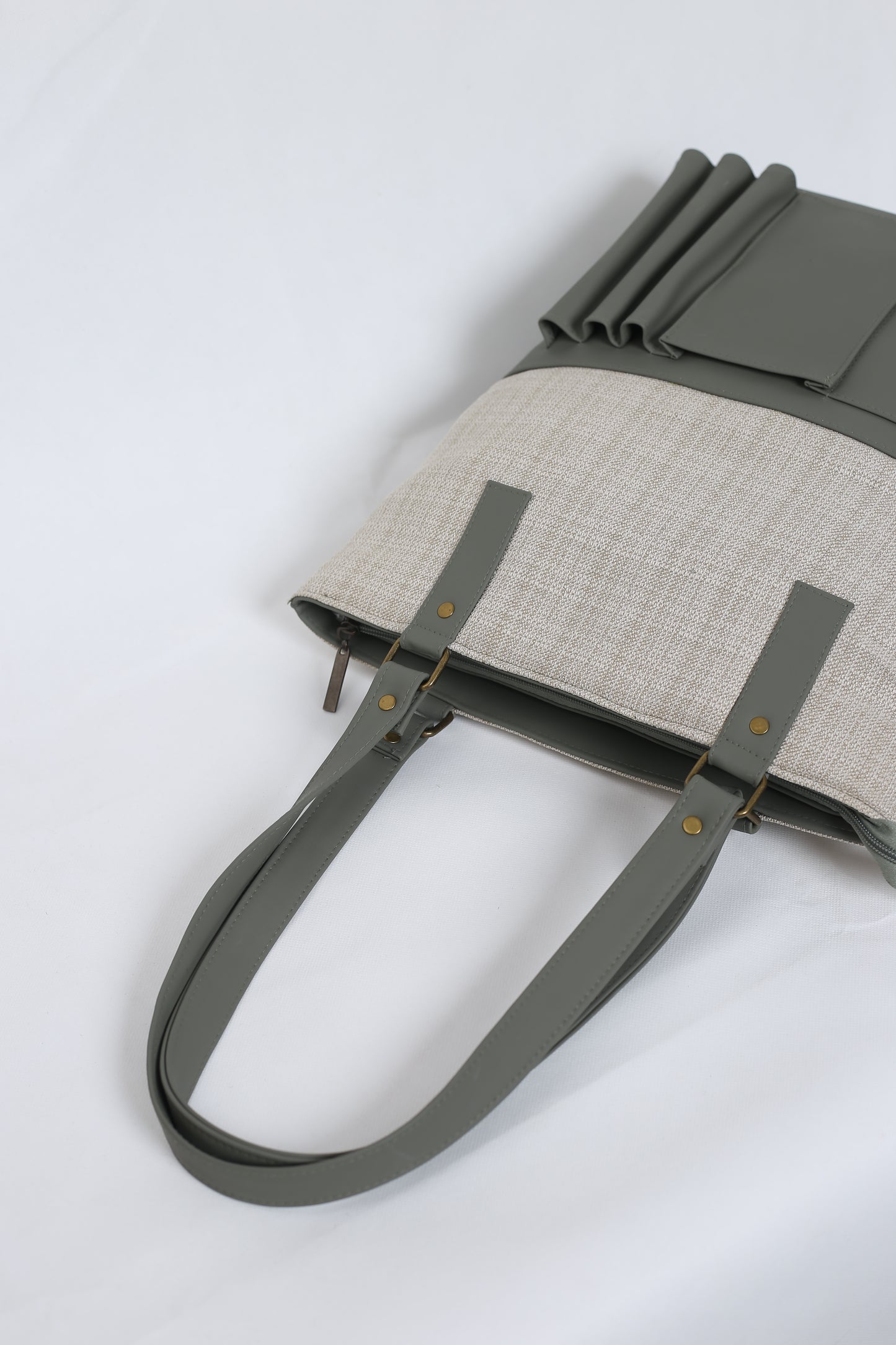 Tote-ally Cherm - Green & Beige