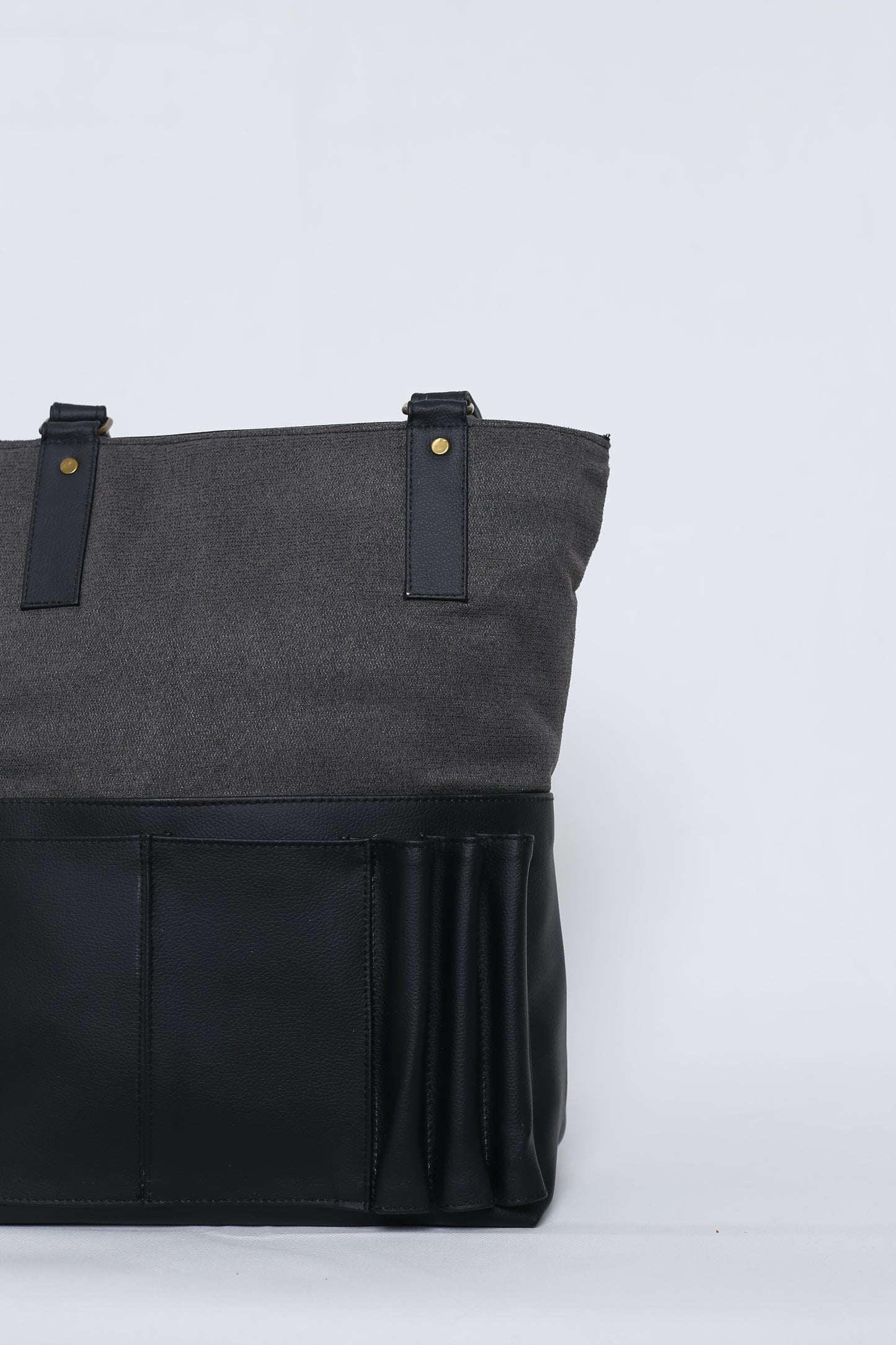 Tote-ally Cherm - Black & Grey