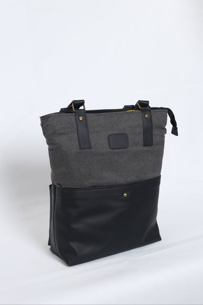 Tote-ally Cherm - Black & Grey