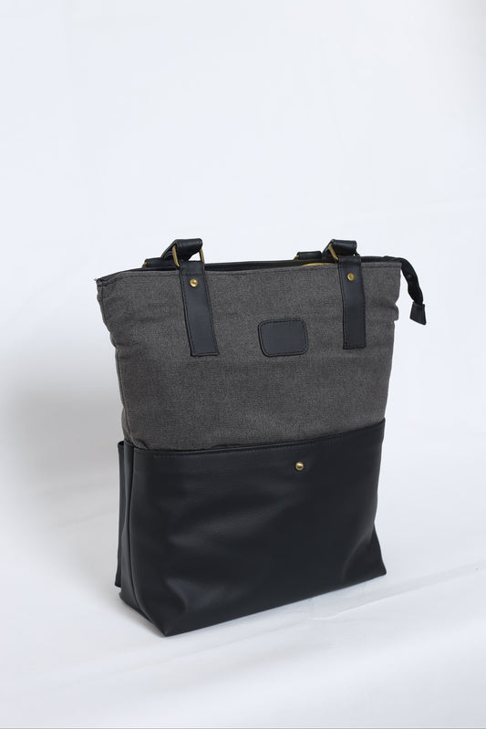 Tote-ally Cherm - Black & Grey