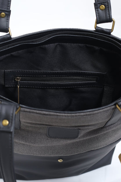 Tote-ally Cherm - Black & Grey